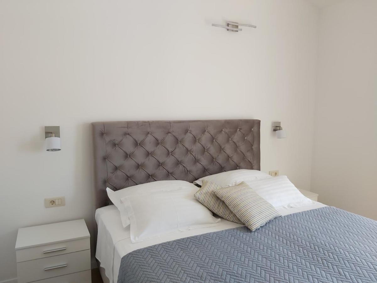 Apartments Marija Брела Екстер'єр фото