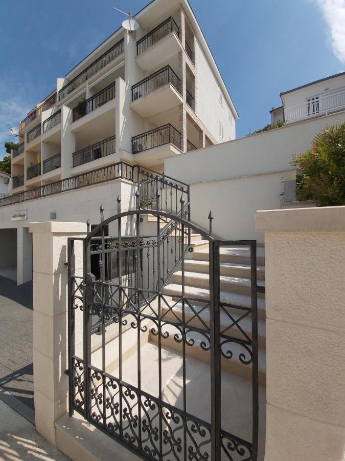Apartments Marija Брела Екстер'єр фото