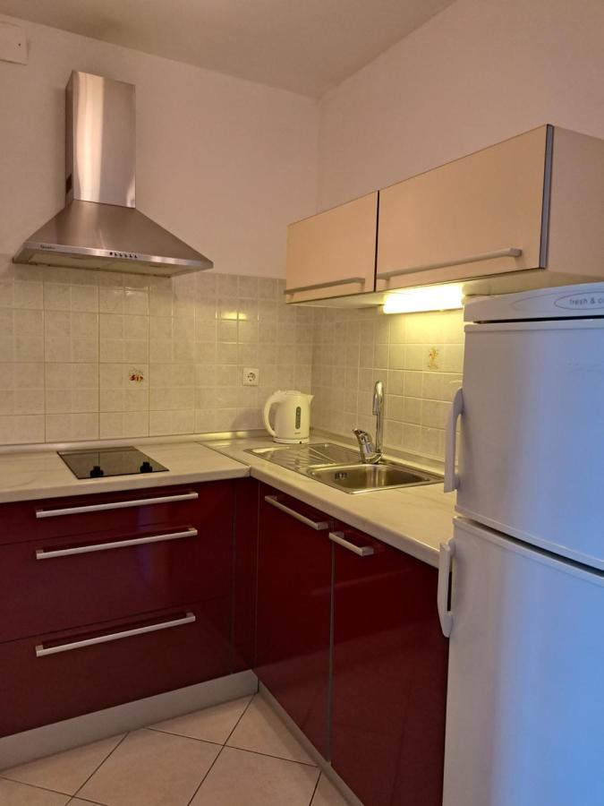 Apartments Marija Брела Екстер'єр фото