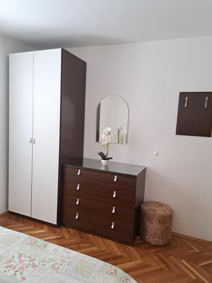 Apartments Marija Брела Екстер'єр фото
