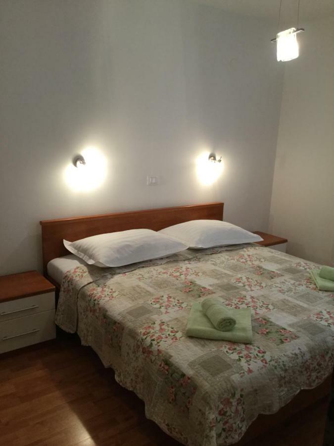 Apartments Marija Брела Екстер'єр фото