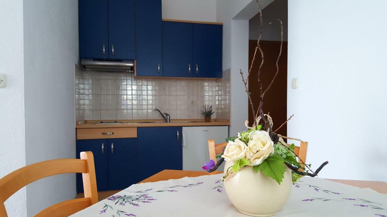 Apartments Marija Брела Екстер'єр фото